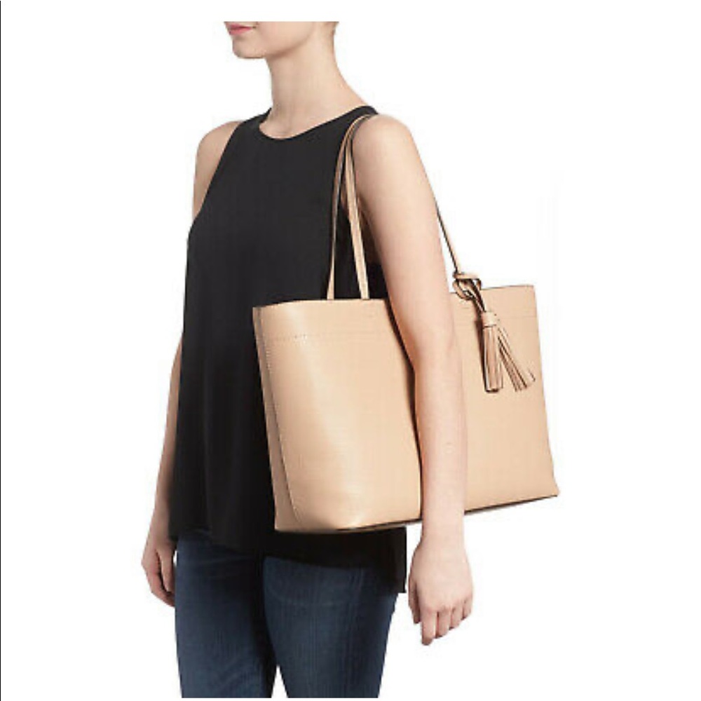 Tory Burch McGraw Tote (color: Devon sand)